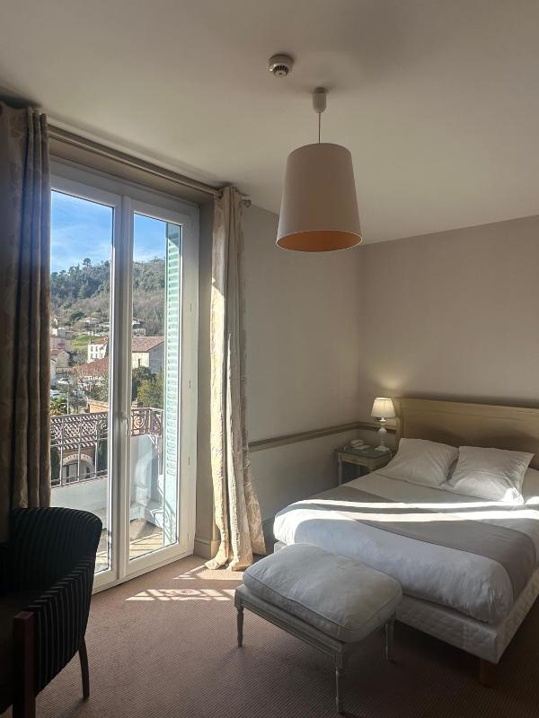 Superior Double Room image 1