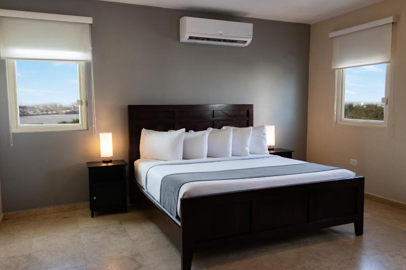 Presidential Suite image 3