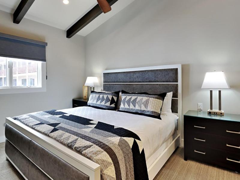 Timberline Condominiums 2 Bedroom plus Loft 3 Bath Premier Unit D3H - image 18