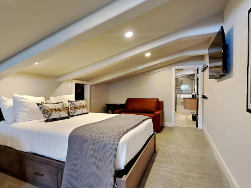 Timberline Condominiums 2 Bedroom plus Loft 3 Bath Premier Unit D3H - image 15