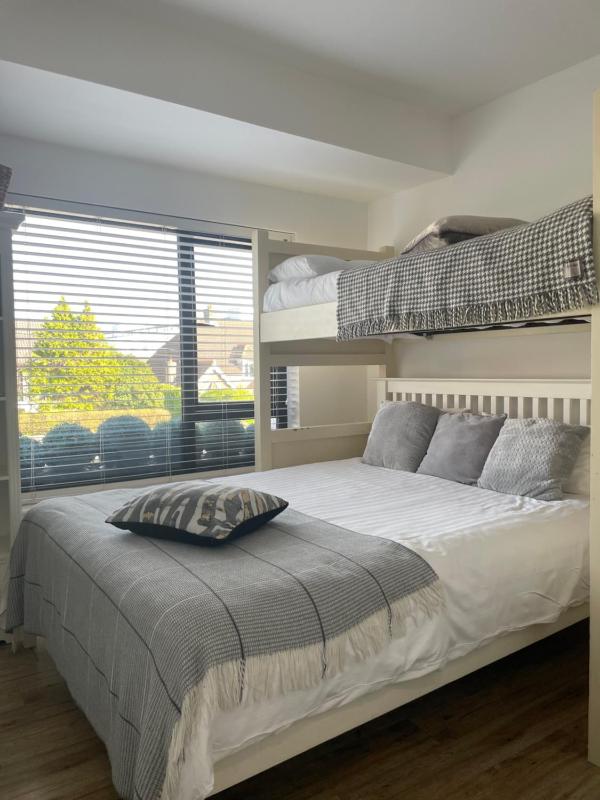 Double Room with Private External Bathroom image 1