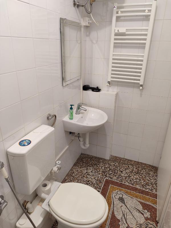 Triple Room with Private Bathroom image 4