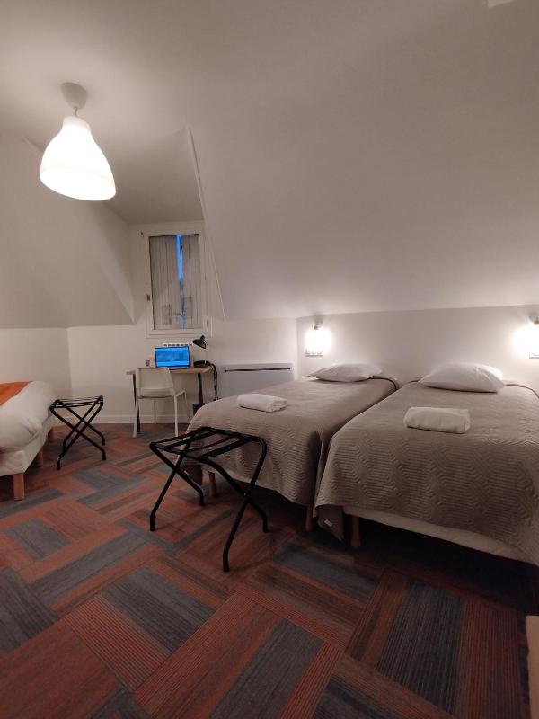 Superior Quadruple Room image 1