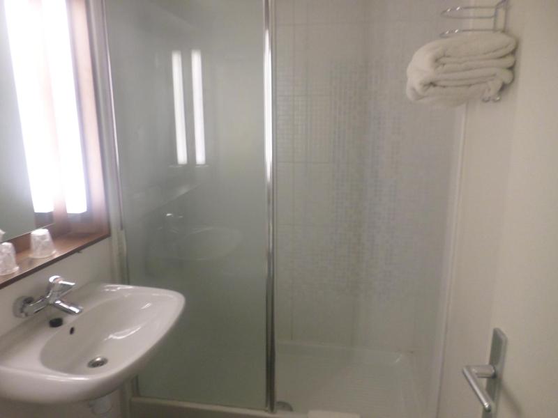 Superior Twin Room image 1