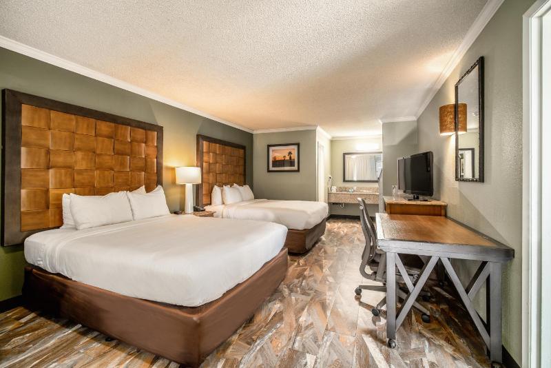 Suite, 2 Queen Beds with Sofa Bed, Non Smoking image 2
