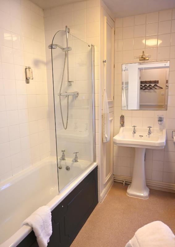 Large Superior Double or Twin  Room image 3