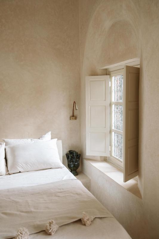 Deluxe Double Room image 1