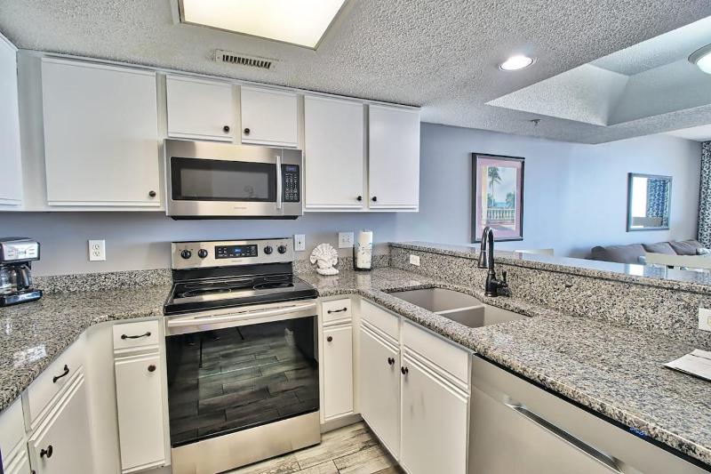 Newly Updated Camelot Resort Unit 409 - image 7