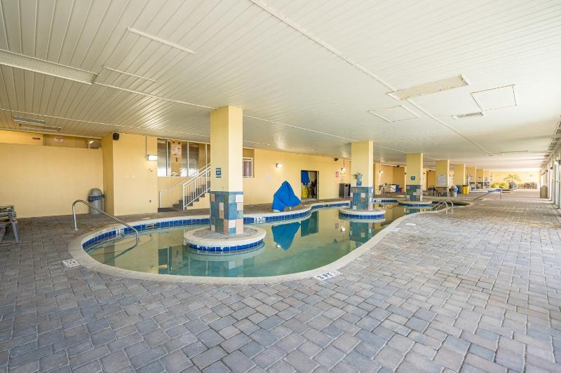 Newly Updated Camelot Resort Unit 409 - image 24
