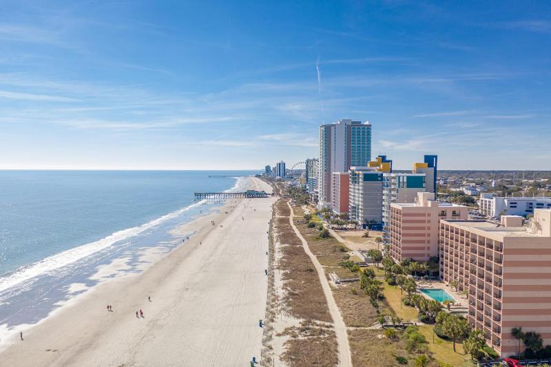 Newly Updated Camelot Resort Unit 409 - image 8