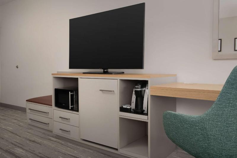 King Room image 3