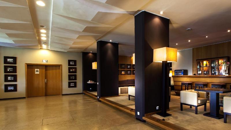 Carcavelos Beach Hotel - image 36