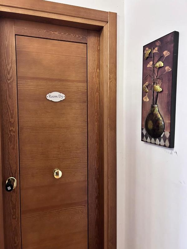 Deluxe Room (2 Adults + 1 Child) image 4