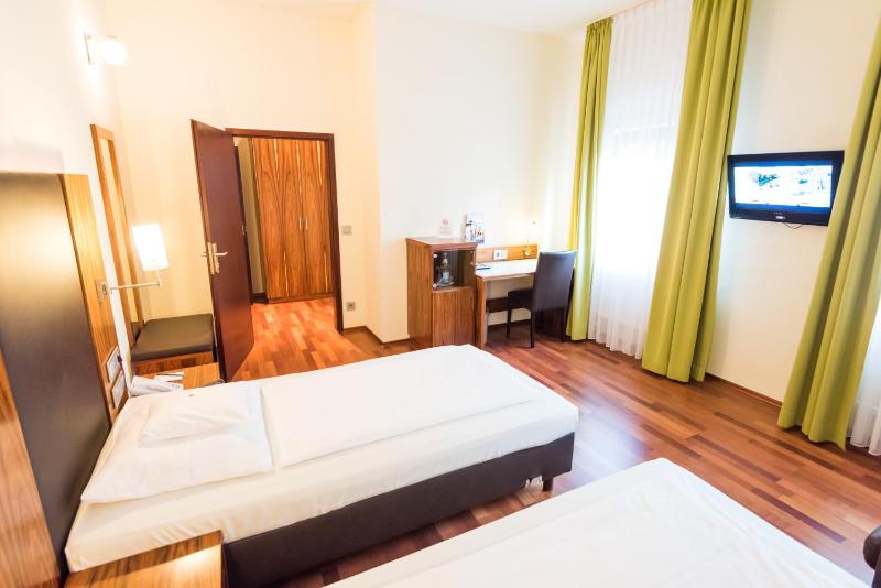 Comfort Double Room image 2