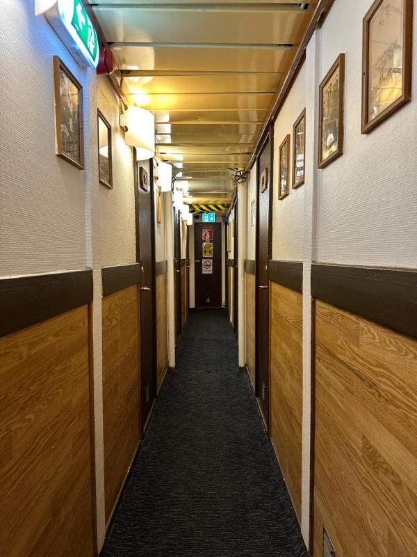 Economy Cabin on Boat (3 Adults) image 2