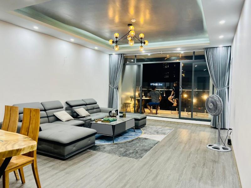 CĂN HỘ 3 PHÒNG NGỦ 160m2 VIEW BIỂN l Ban công rộng l 50M ra bãi tắm bãi sau Vũng Tàu - image 1