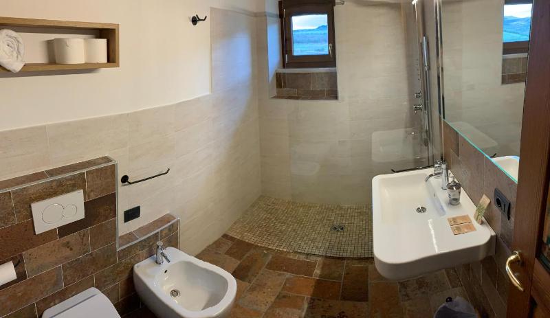 Apartment with Balcony image 2