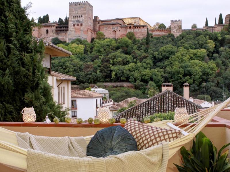 ChezmoiHomes Unique Alhambra Views - image 3