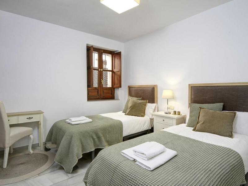 ChezmoiHomes Unique Alhambra Views - image 10