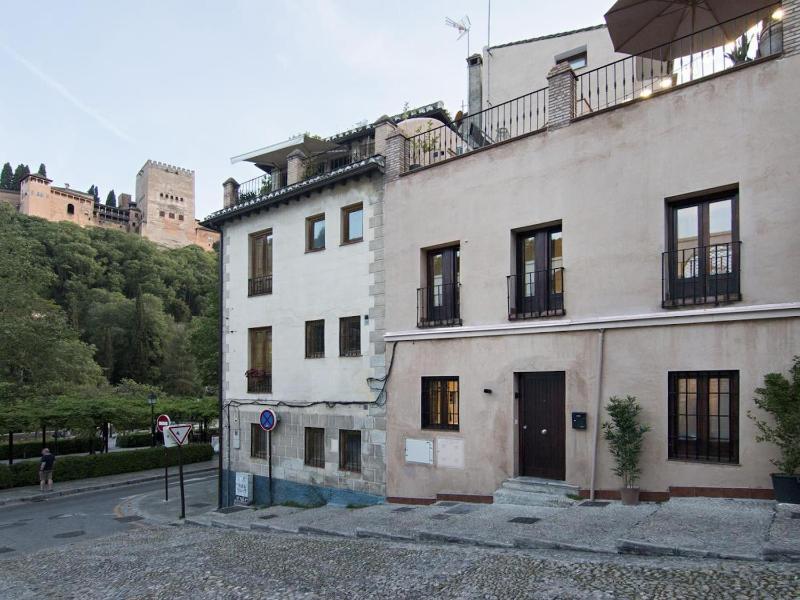 ChezmoiHomes Alhambra Boutique Terrace - image 2