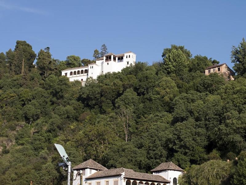 ChezmoiHomes Alhambra Boutique Terrace - image 10