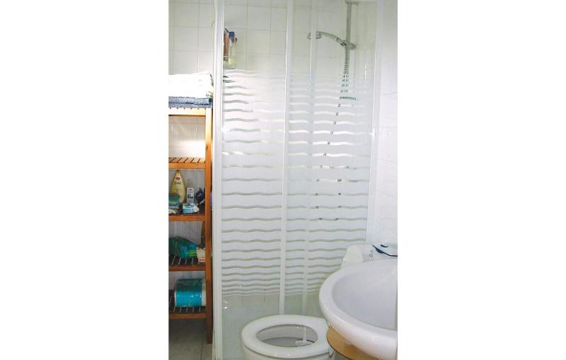 Two-Bedroom Holiday Home image 3