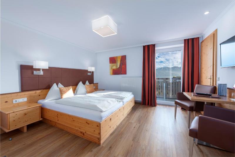 Standard Double Room image 1