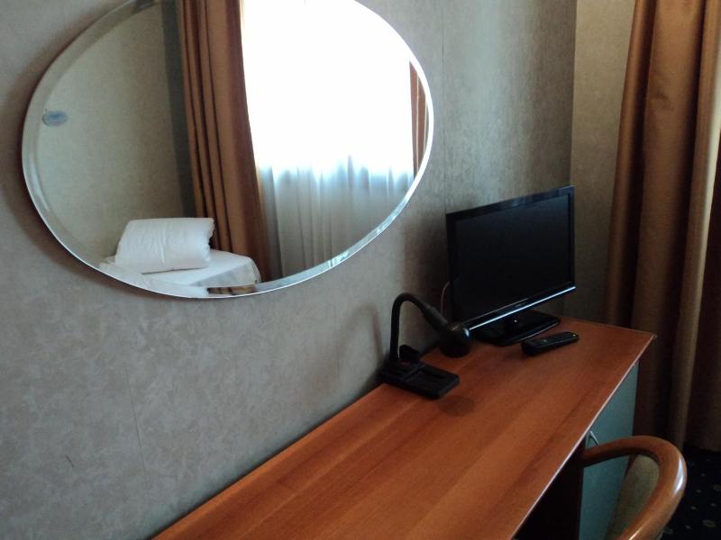 Budget Single Room image 1