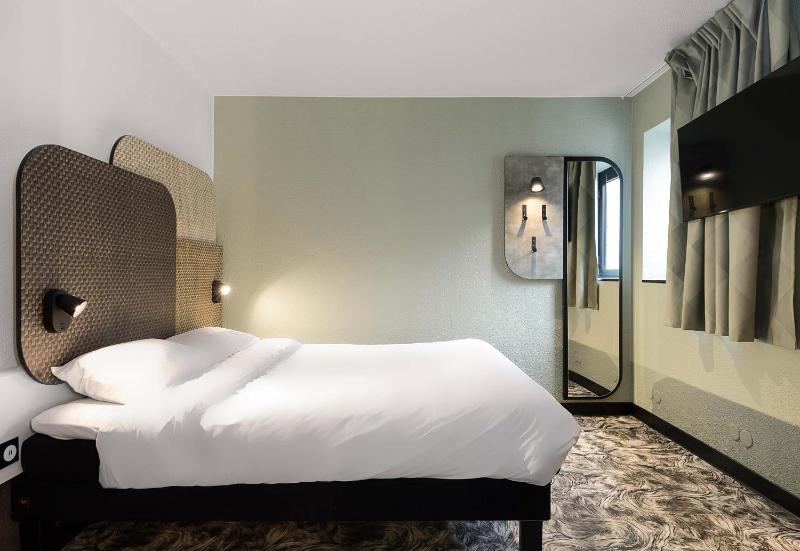 Double Room - Disability Access image 4