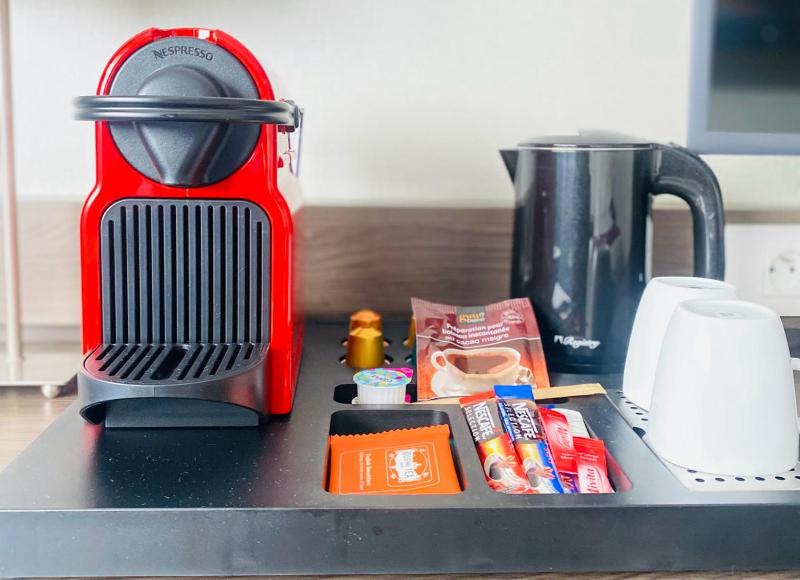 Executive Queen Room image 2