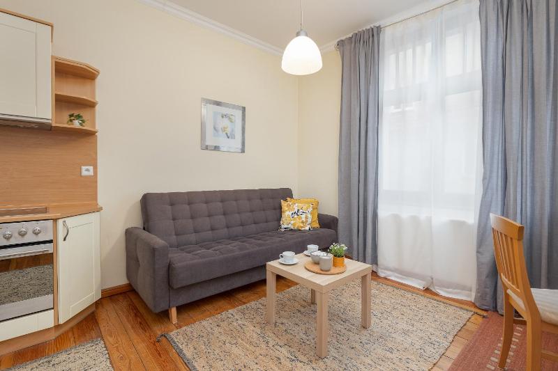 Charming Apartment Located near the Promenade in Świnoujście by Noclegi Renters - image 3