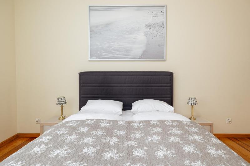 Charming Apartment Located near the Promenade in Świnoujście by Noclegi Renters - image 19