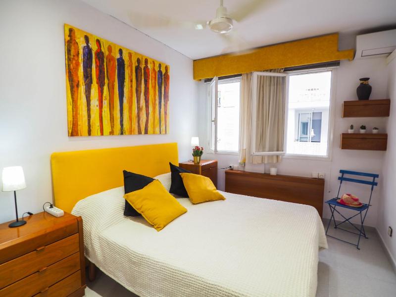 Sunflower Apartment by Hello Homes Sitges - image 26