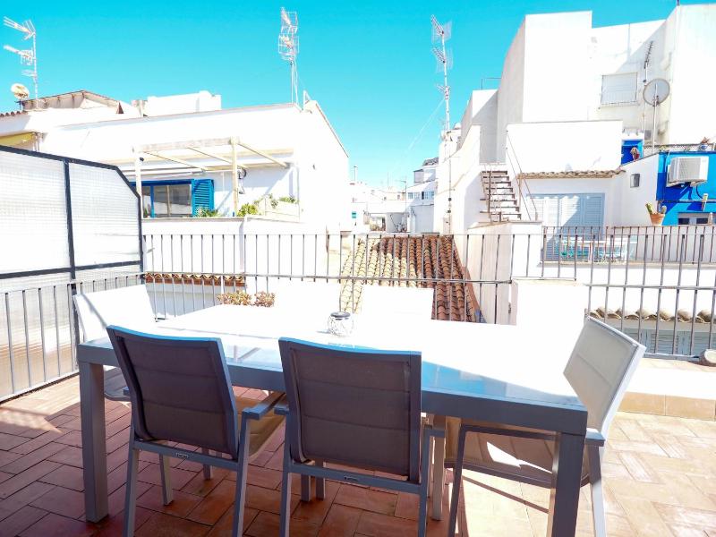 Carreta Sea Views by Hello Homes Sitges - image 4