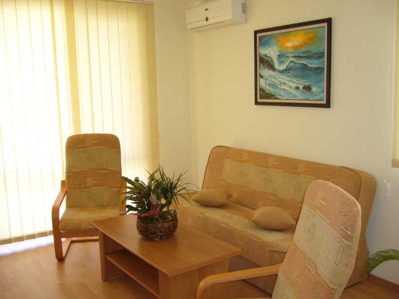 One-Bedroom Apartment with Balcony image 3