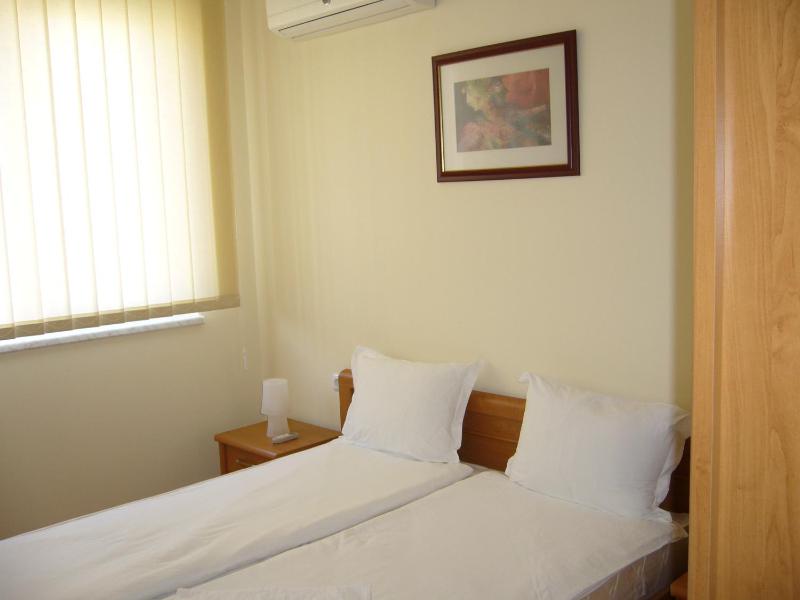 One-Bedroom Apartment with Balcony image 4