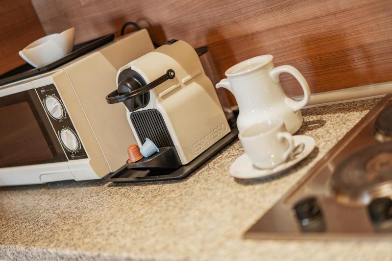 Deluxe Apartment image 2