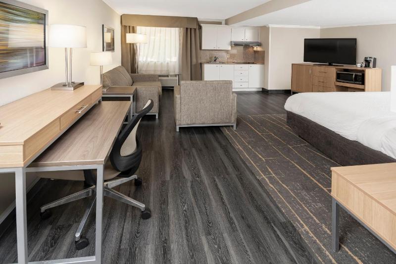 King Suite image 3
