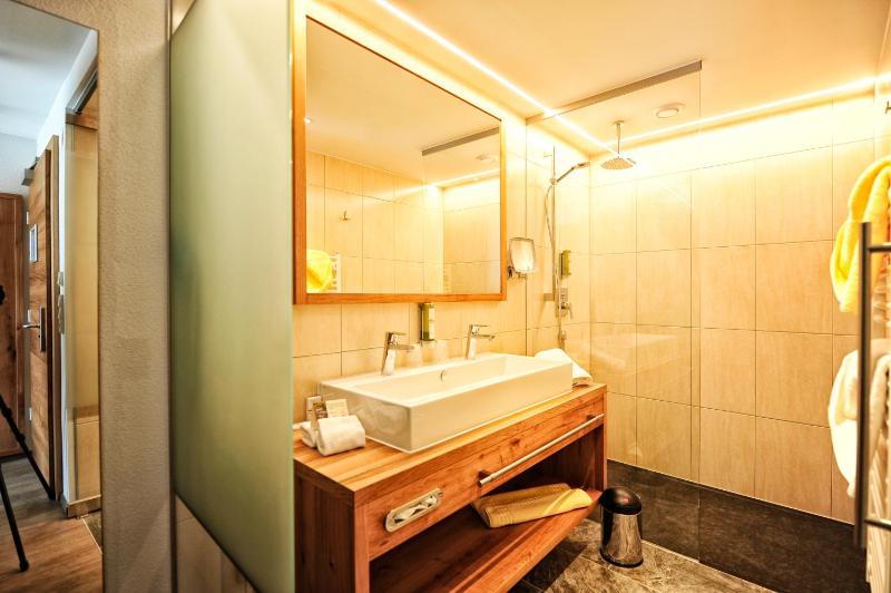 Superior Double Room image 1