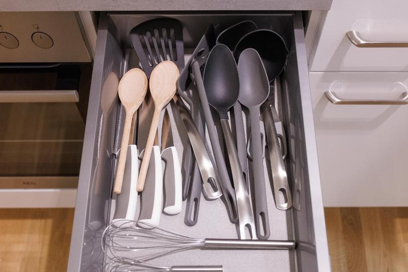 One-Bedroom Apartment image 4