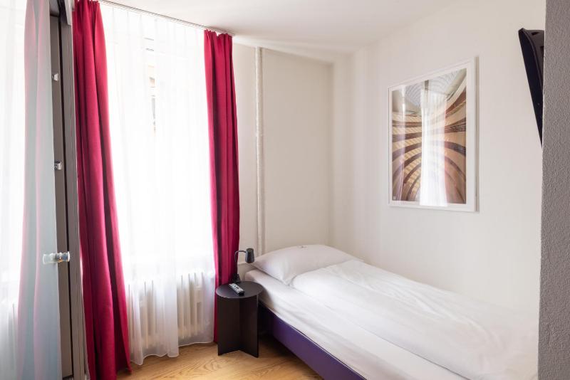 Single Room Mini image 1