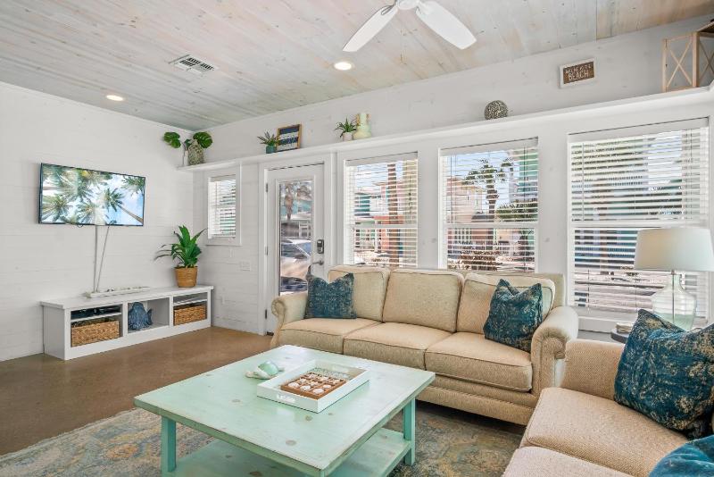 Barefoot Bungalow - image 30