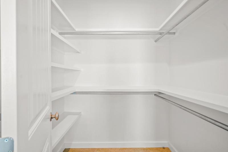 Barefoot Bungalow - image 12