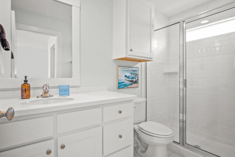 Barefoot Bungalow - image 29