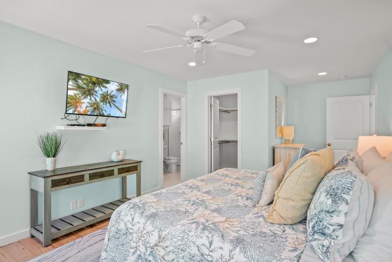 Barefoot Bungalow - image 40