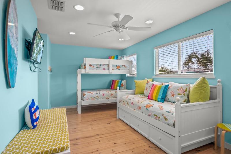 Barefoot Bungalow - image 48
