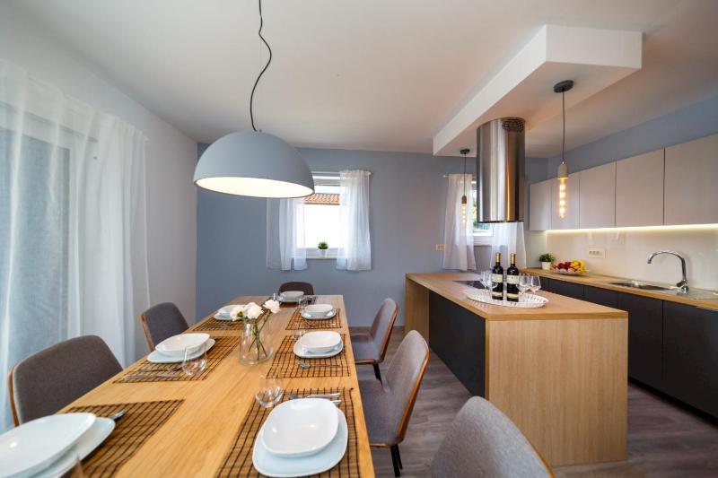 Luxury Villa Loma 1 - image 2