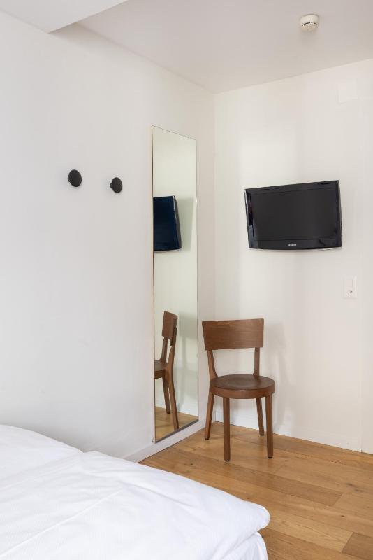 Fred Guest House Hauptbahnhof - Self Check-in - image 8
