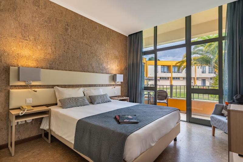 Double or Twin Room - Disability Access image 4