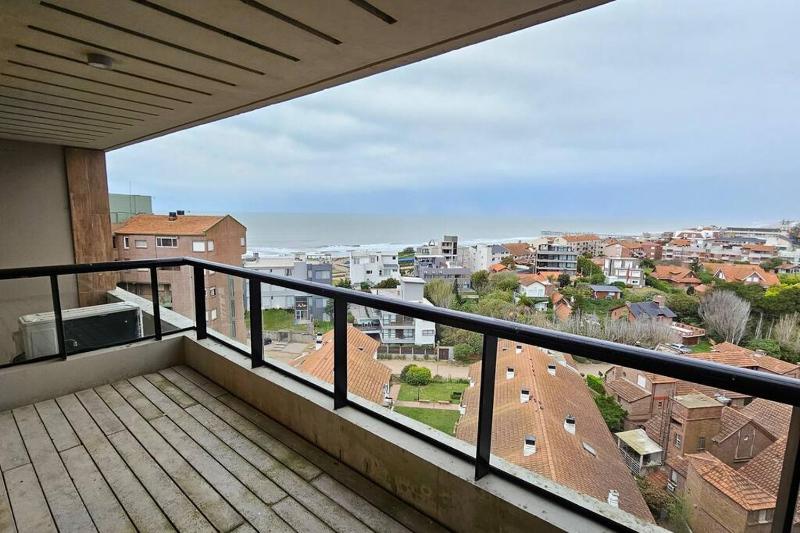 BTWINS Pinamar Dpto Top 8vo al mar c balcon c parrilla c cochera Pileta cubierta descubierta sauna gym cine - image 19